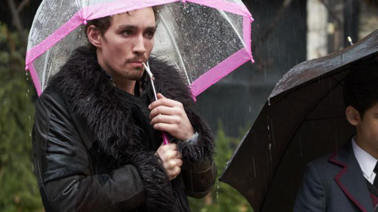 Umbrella Academy robert Sheehan