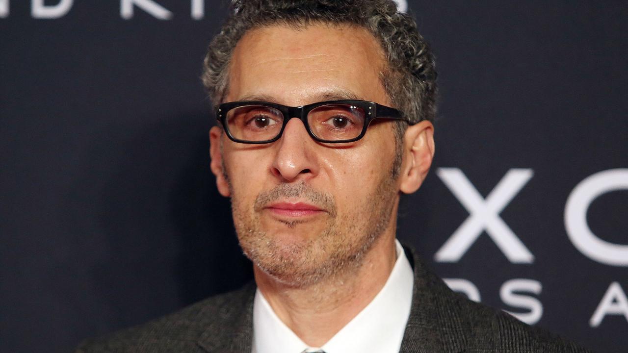 John Turturro dans The Batman