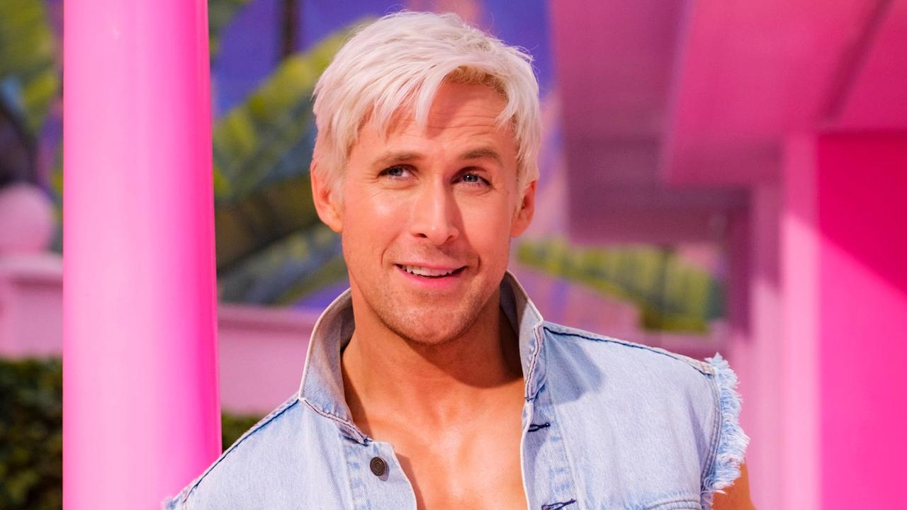 Première image de Ryan Gosling en Ken dans le film Barbie avec Margot Robbie 