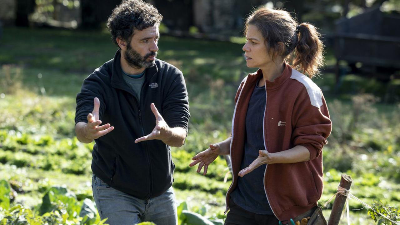 Rodrigo Sorogoyen et Marina Foïs sur le tournage d'As Bestas