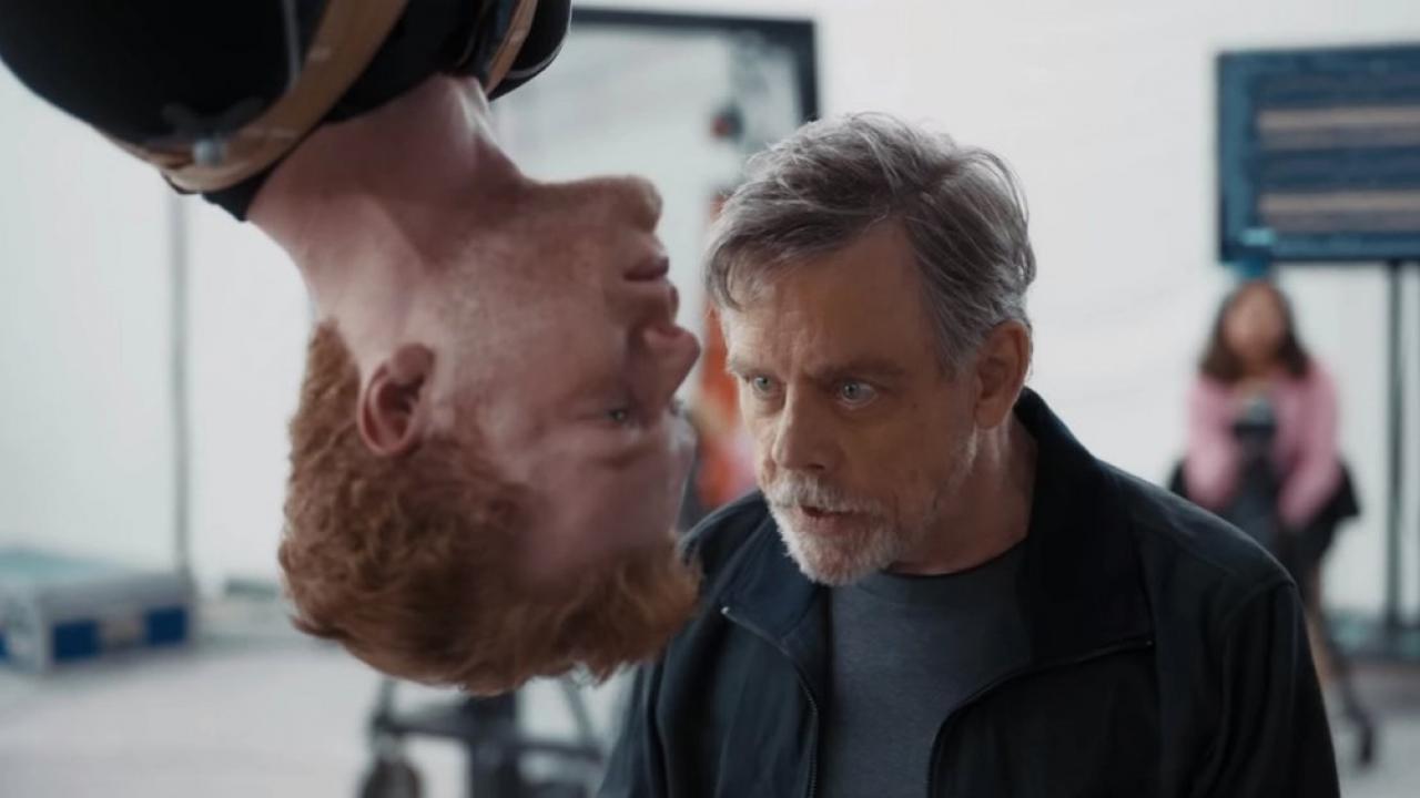 Mark Hamill conseille Cal Ketsis dans la pub du nouveau jeu Star Wars