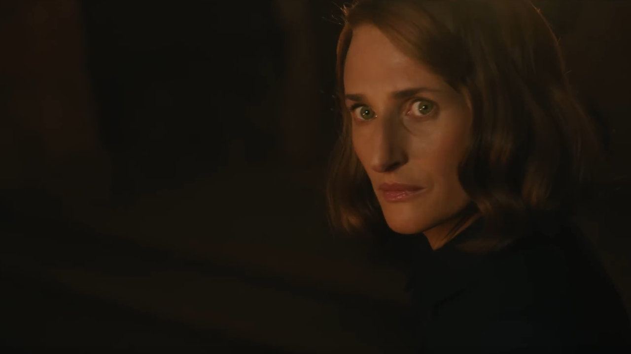 Camille Cottin dans Mystère à Venise