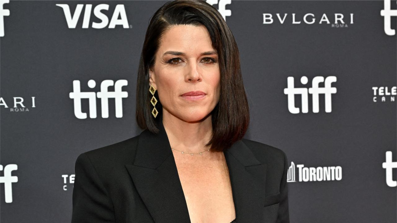 Neve Campbell de retour dans Scream ? "Je ne serais pas surprise qu'on m'appelle"