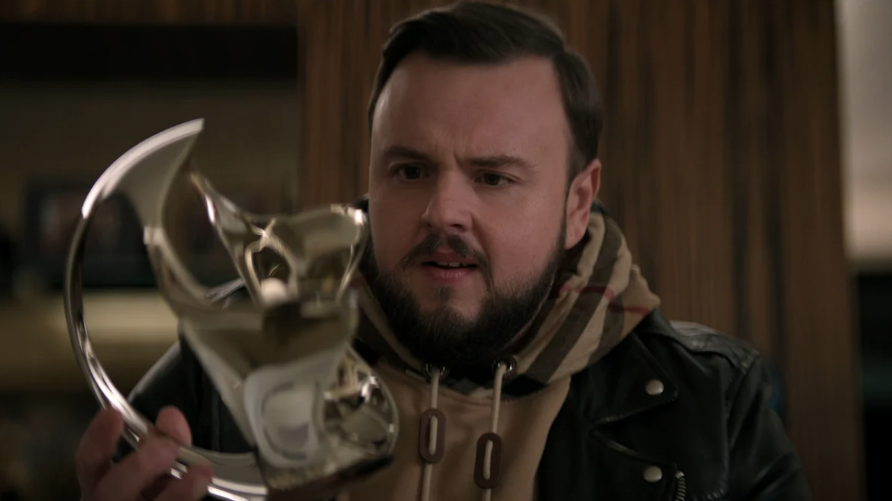 John Bradley dans Le Problème à 3 corps