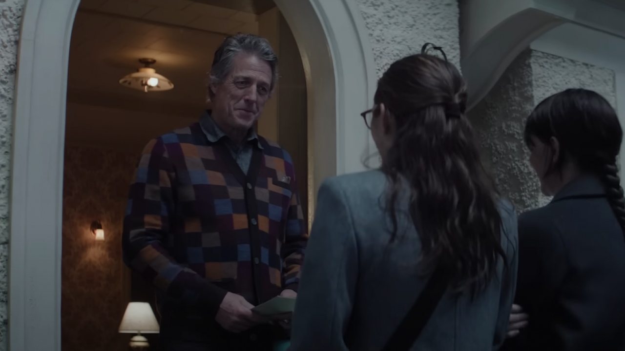 Hugh Grant traumatise deux mormones dans Heretic [bande-annonce]