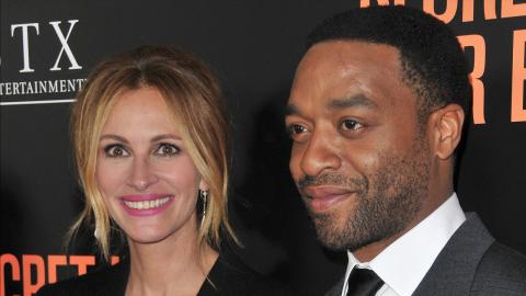 Julia Roberts et Chiwetel Ejiofor à l'avant-première du film de Billy Ray, Secret in Their Eyes