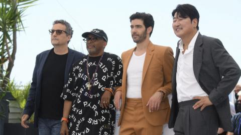 Spike Lee, entouré de Kleber Mendonça Filho, Tahar Rahim et Song Kang-ho