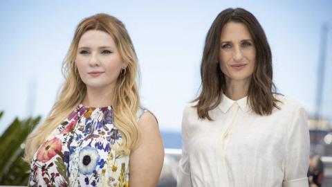 Abigail Breslin et Camille Cottin au photocall cannois de Stillwater