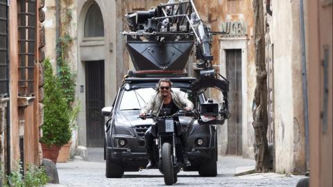 Jason Momoa s'éclate sur le tournage de Fast & Furious 10 à Rome