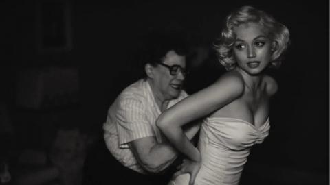 Netflix date Blonde, le biopic de Marilyn Monroe, et partage ses premières images [vidéo]