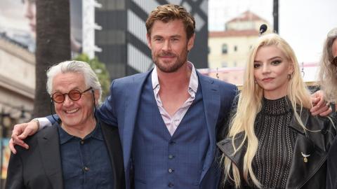 Chris Hemsworth reçoit son étoile sur Hollywood Boulevard