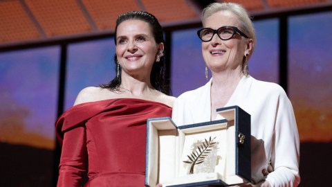 Cannes Jour 1 : Juliette Binoche a remis à Meryl Streep sa Palme d'or d'honneur