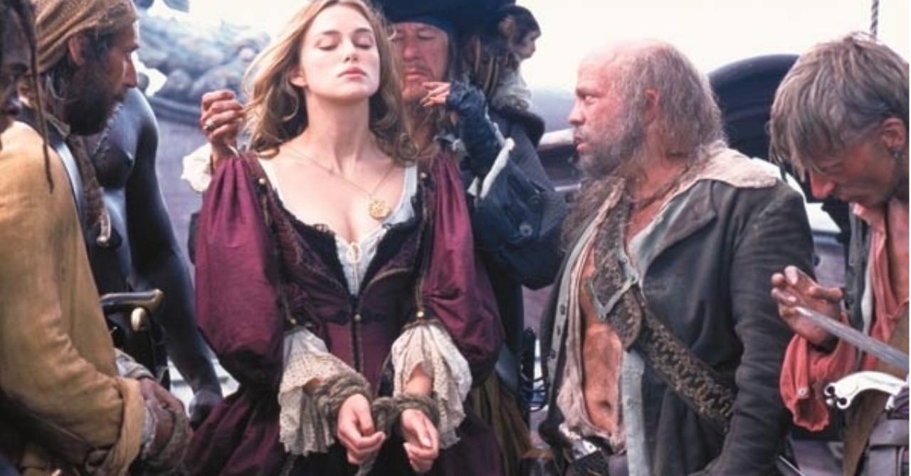 Keira Knightley dans Pirates des Caraïbes: La Malédiction du Black Pearl (2003)