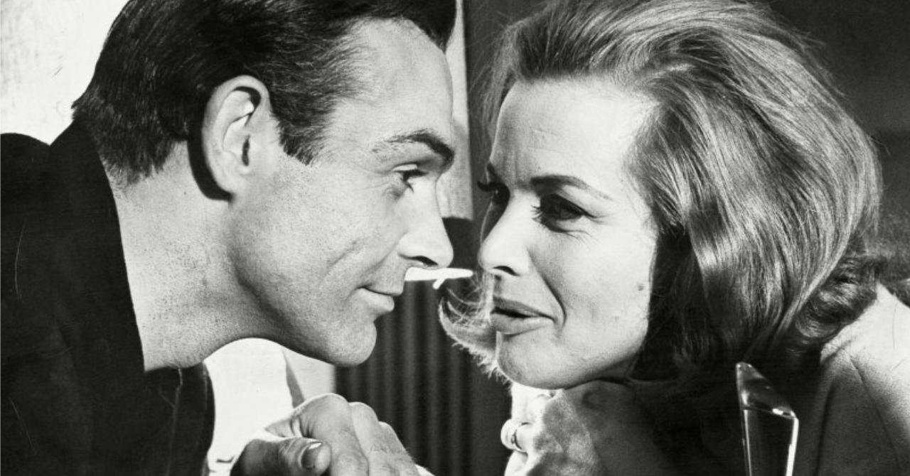 Honor Blackman et Sean Connery dans Goldfinger (1964)