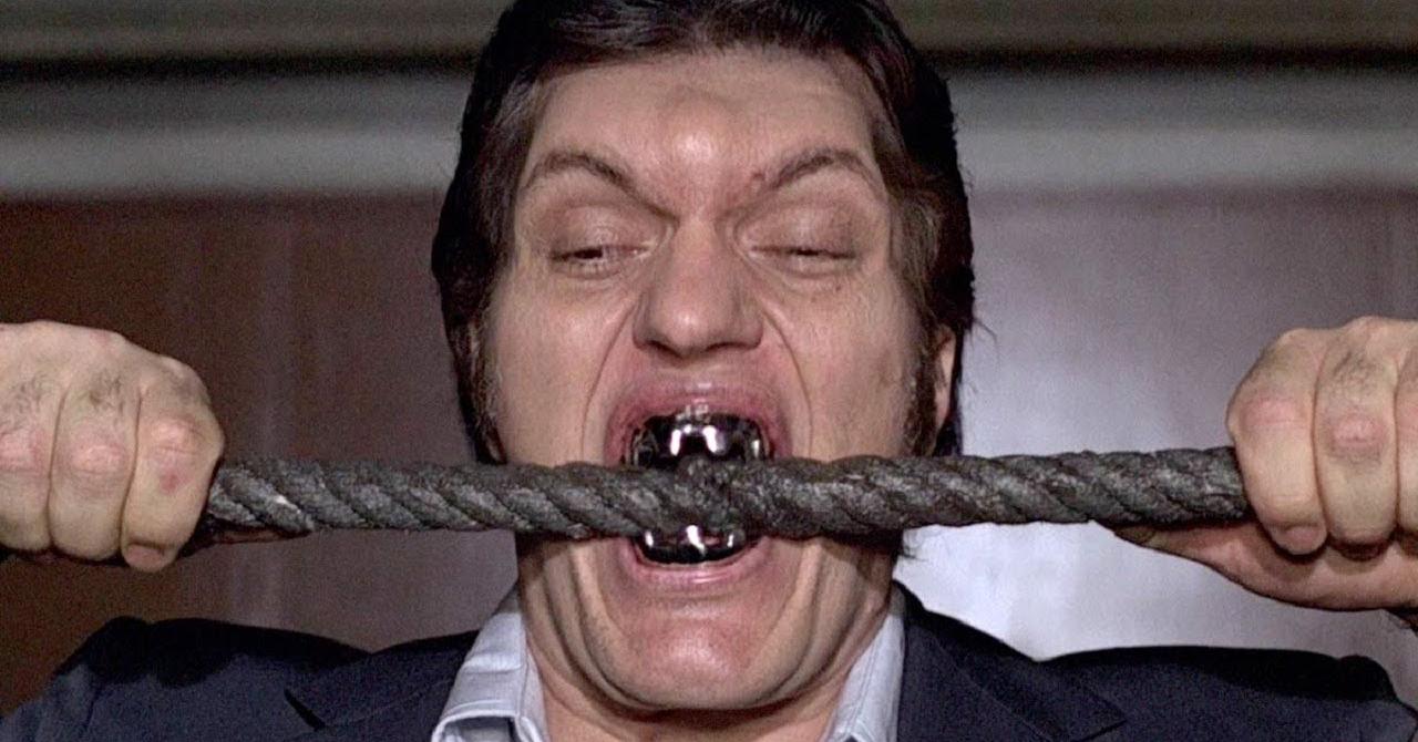 Richard Kiel, alias Jaws, dans L’Espion qui m’aimait (1977) et Moonraker (1979