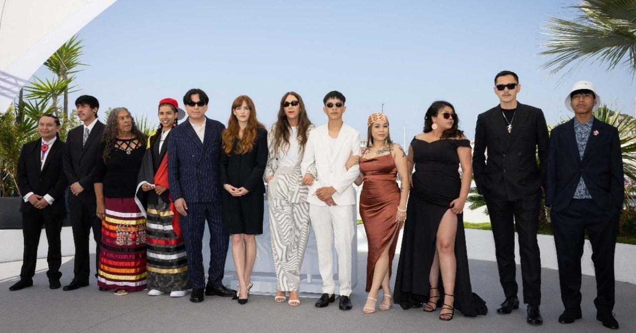 Cannes, Jour 5 : Toute l'équipe de War Pony pose pour les photographes