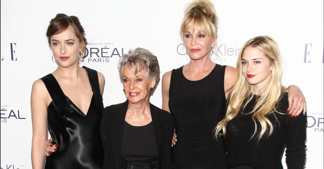 Tippi Hedren entourée de sa fille Melanie Griffith et de ses petites filles Dakota Johnson et Stella Banderas