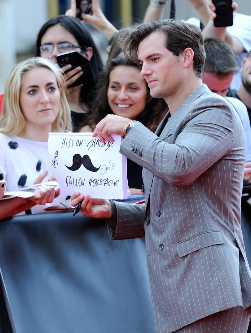 Avant-première parisienne de Mission : Impossible 6 : Henry Cavill s'est encore moqué de sa moustache